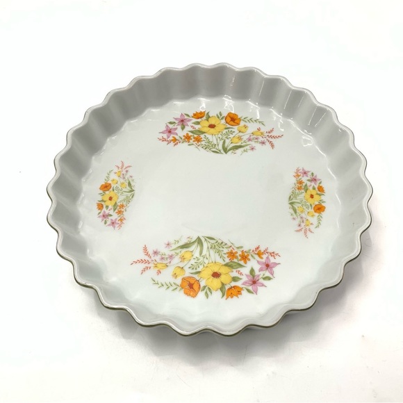 Oven To Tablewear Other - VINTAGE OVEN TO TABLEWEAR Quiche/Tart Plate Floral  Cottagecore Made In Japan